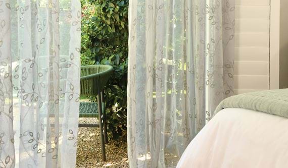 Brief 24 Social Curtains FB 4 (1)